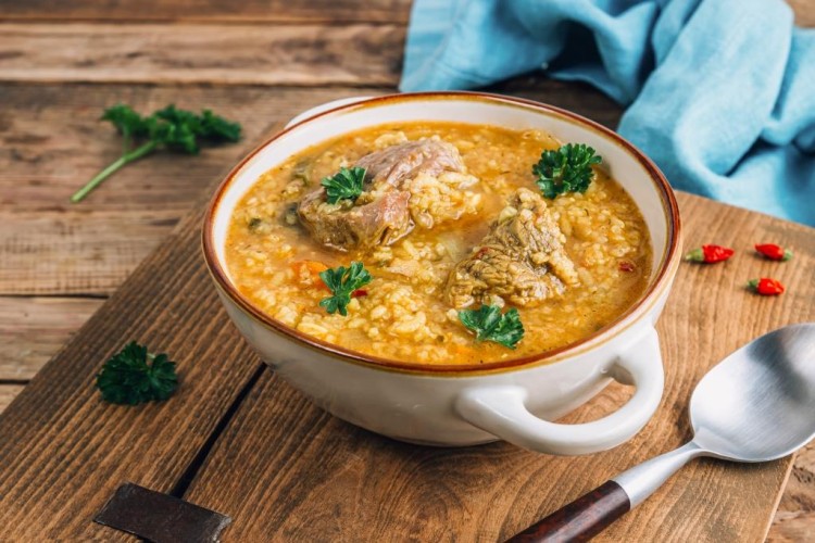 شوربة الشوفان باللحم