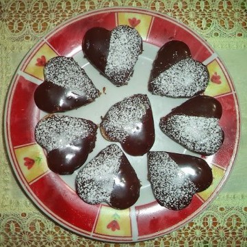 حلوى القلوب السوداء بالشوكولاتة