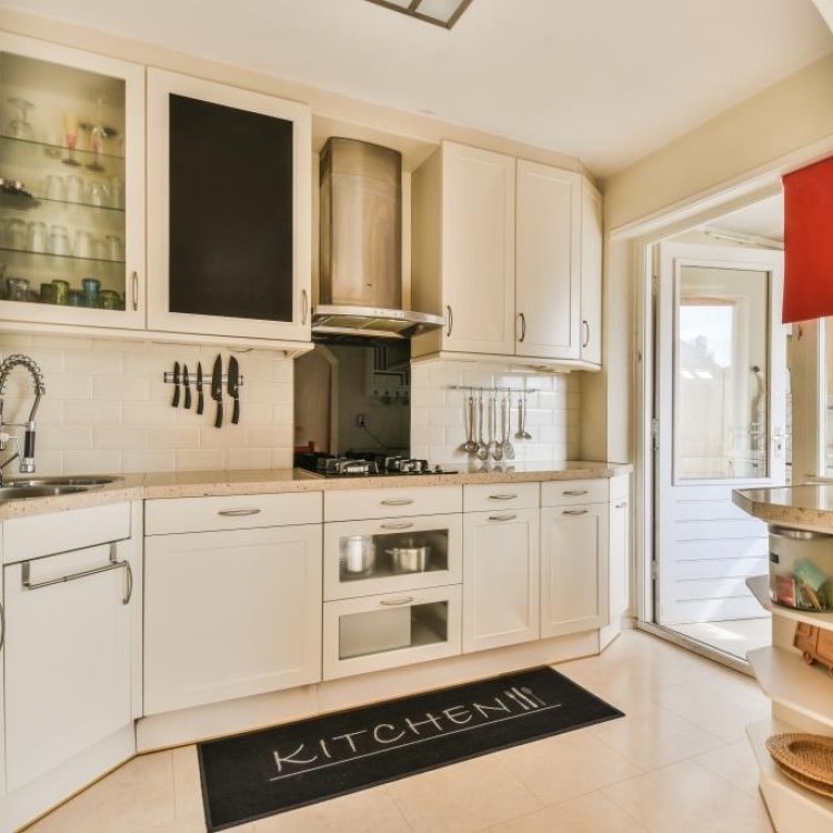 تحققي مما تحت قدميك