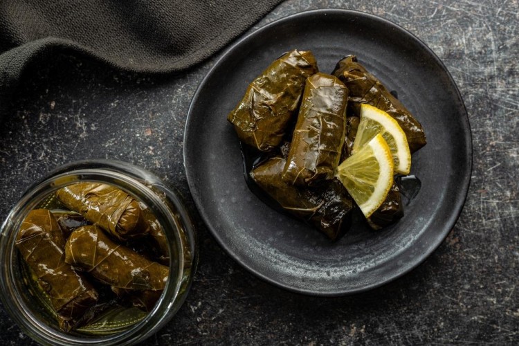 ورق العنب بالزيت والليمون