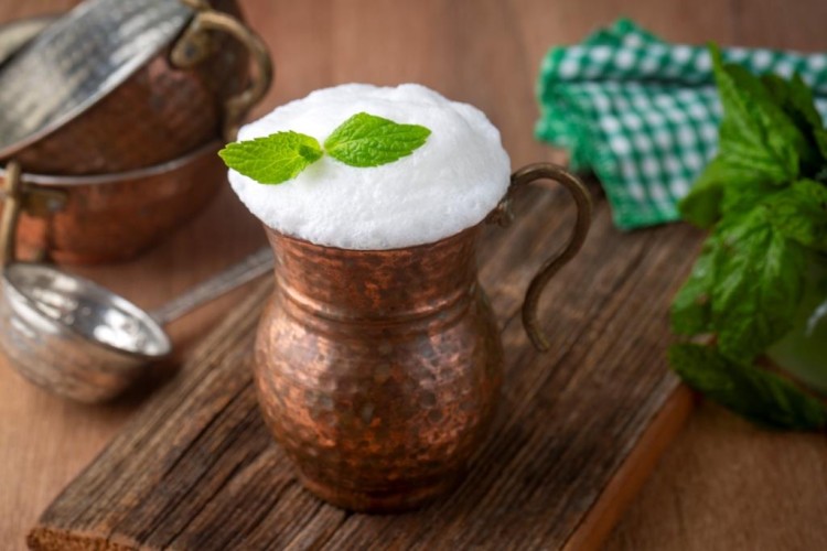 لبن عيران على أصوله