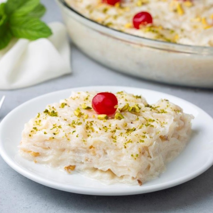 عيش السرايا بالقشطة والحليب