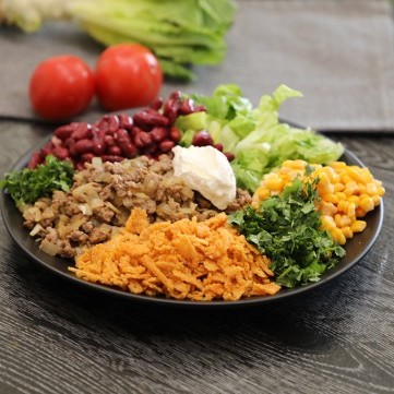 سلطات لذيذة بالفاصولياء الحمراء