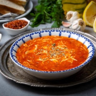 شوربة الشعيرية بالطماطم لسفرة رمضان