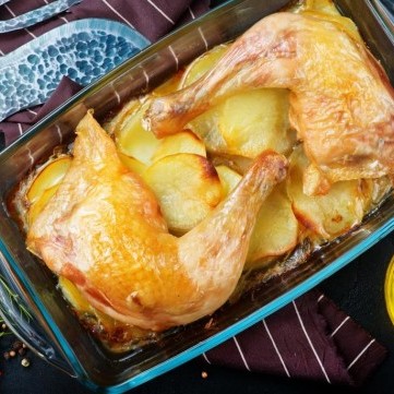 صينية البطاطس بالدجاج بالطريقة الأصلية