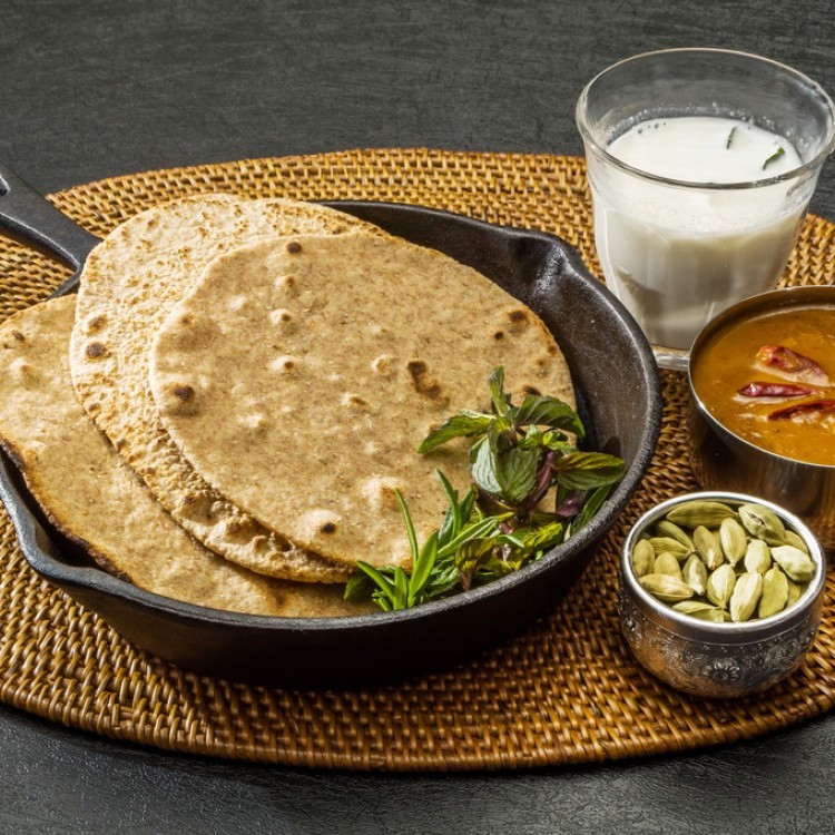 خبز شاباتي هندي سهل وسريع