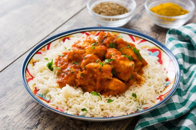 تيكا ماسالا الدجاج بالكريمة والطماطم