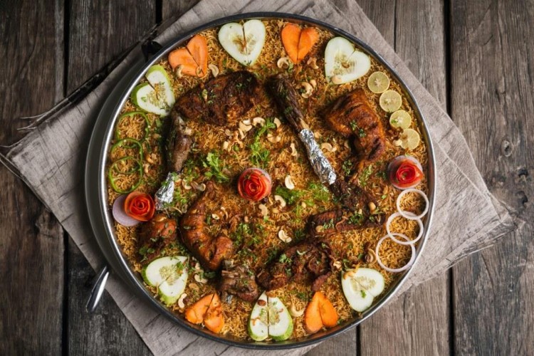طريقة عمل المندي بالدجاج والتوابل