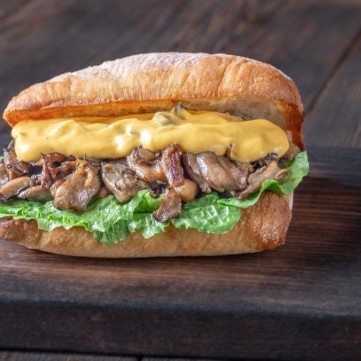 يوم ستيك الجبن ... وصفات لذيذة تبعث في مطبخك البهجة