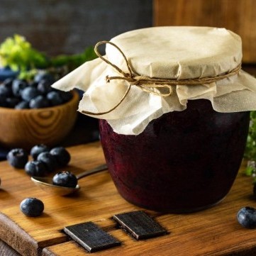 مربى التوت الأزرق