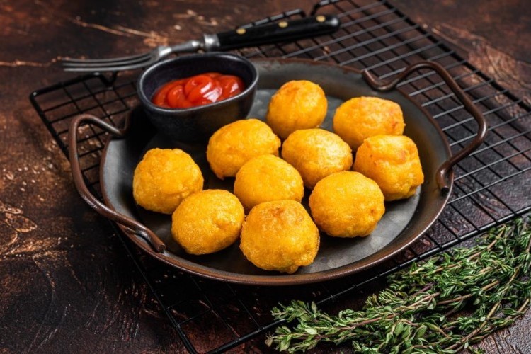 كرات البطاطس المقرمشة