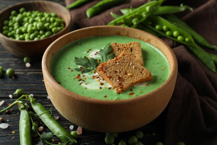 شوربة البازيلاء الكريمية