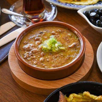 فطور الفول بالطحينة