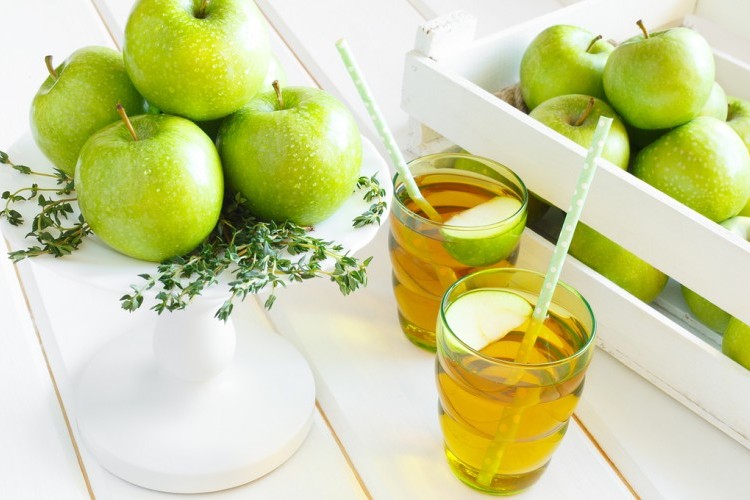 عصير التفاح الأخضر الصحي