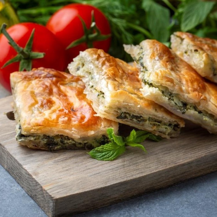 المطبق بالبيض والكراث للفطور