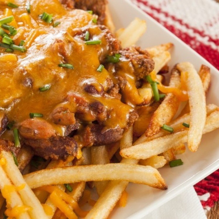 8 وصفات تشيلي فرايز مغطاة بالجبنة