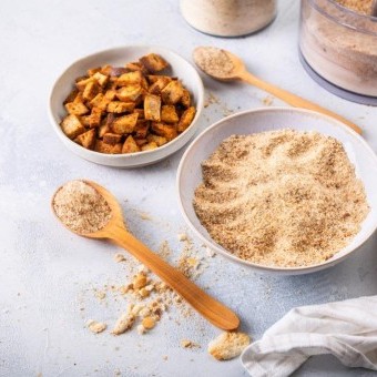 البقسماط في البيت