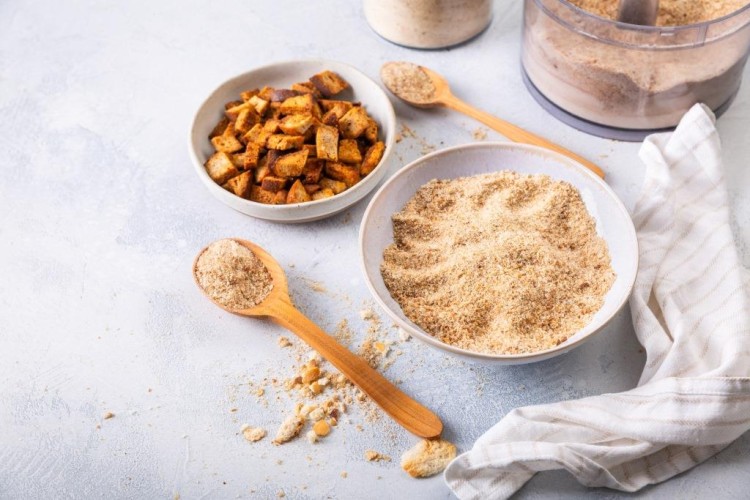 البقسماط في البيت