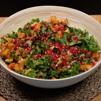 سلطة الكال والبطاطس الحلوة بالفيديو