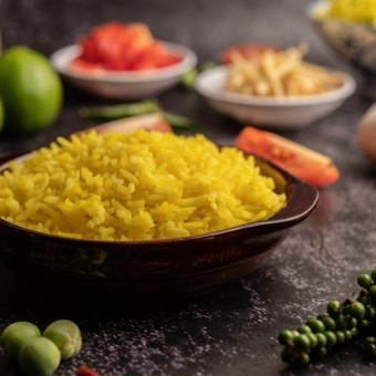 طريقة عمل الأرز البسمتي الأصفر