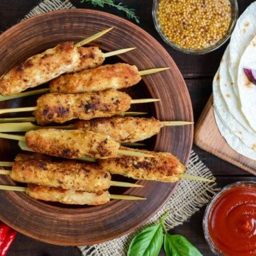 كباب الدجاج المشوي بالفرن