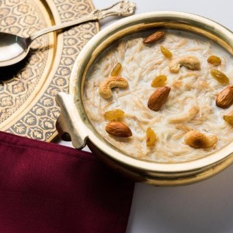 حلى الشعيرية بالحليب والمكسرات