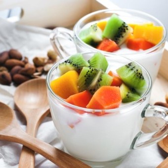 حلى كاسات فواكة صحي وخفيف للرجيم