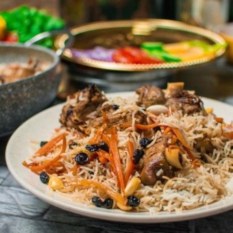كبسة لحم الخروف بالتوابل الخليجية
