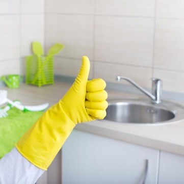 طرق فعالة لتسليك حوض المطبخ وتنظيفه بفعالية