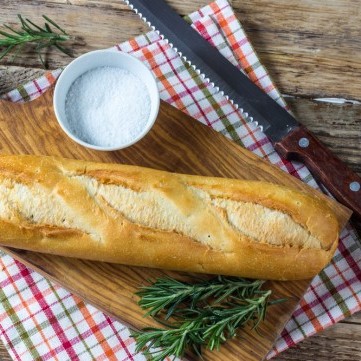 الخبز الفرنسي الطويل