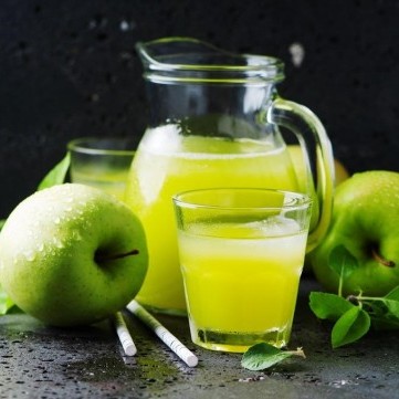 عصير التفاح الأخضر