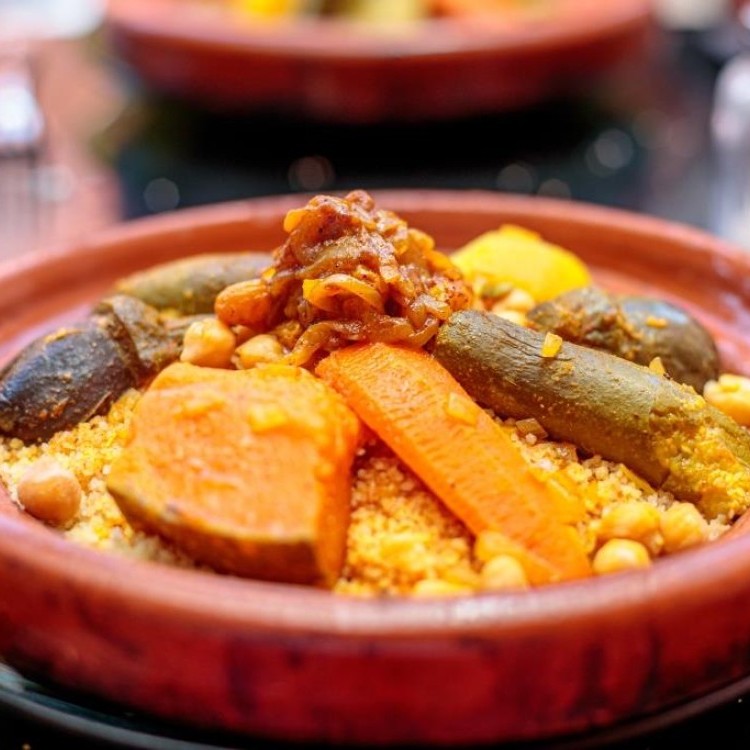 الكسكس بالخضار والكاري لسفرة رمضان