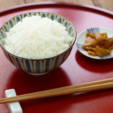 الأرز المطهو على البخار لرجيم صحي