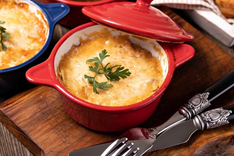 الرز المعمر في الفرن