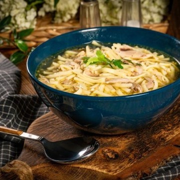شوربة المكرونة بالدجاج