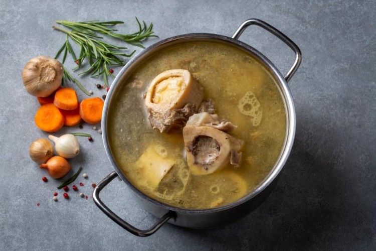 شوربة عظام اللحم