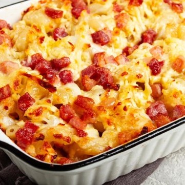 طاجن مكرونة بالبسطرمة