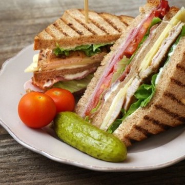 وجبات فطور بالتوست