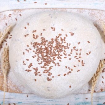عجينة الخبز الكامل الصحية