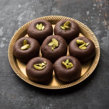 كرات السميد بالشوكولاتة