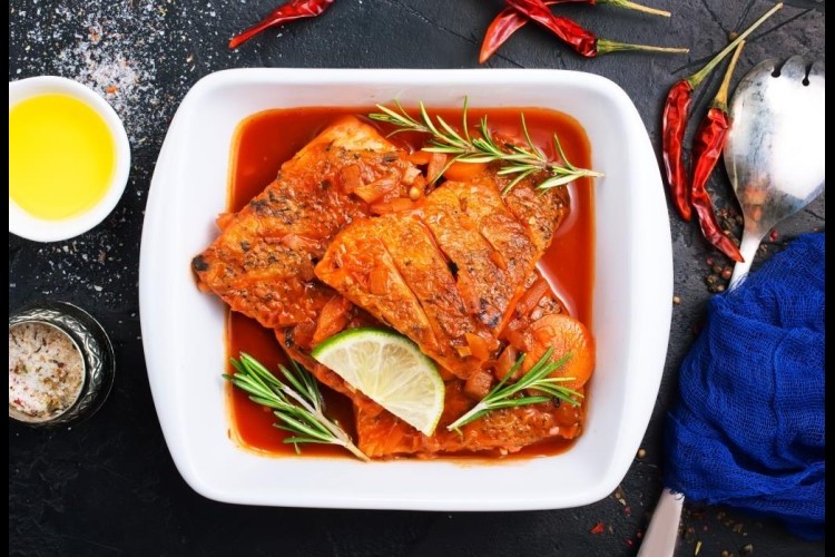 السمك بالصوص الأحمر