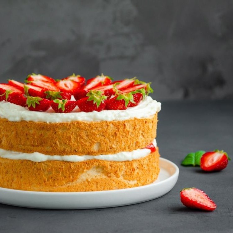 كيكة الفانيليا بحشوة كريمية