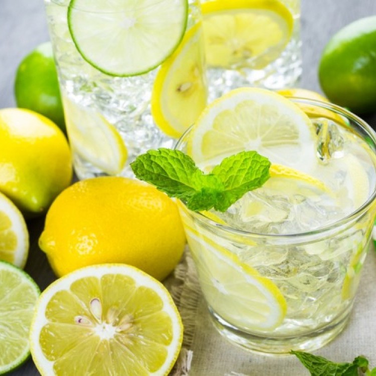 10 وصفات عصير الليمون المشروب الصحي بالفيديو والصور