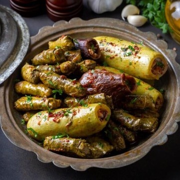 ورق الدوالي بالكوسا واللحم