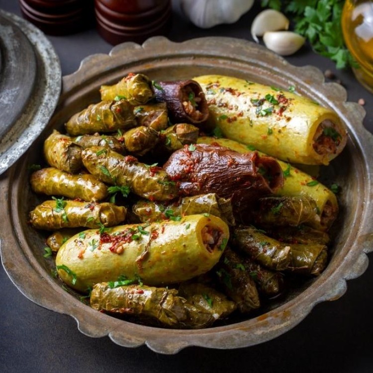 ورق الدوالي بالكوسا واللحم