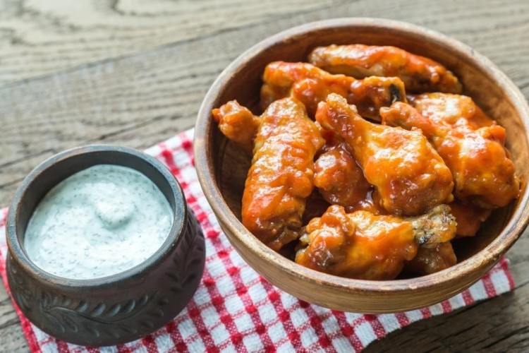 بوفالو وينجز الدجاج الحار