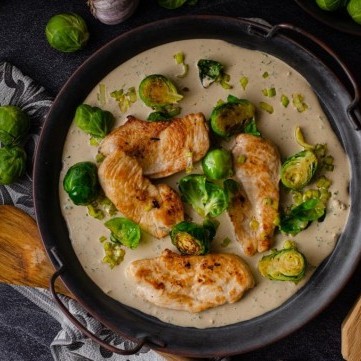 أصابع الدجاج بصوص كريمي