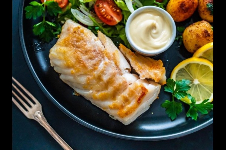 فيليه سمك بالطحينة