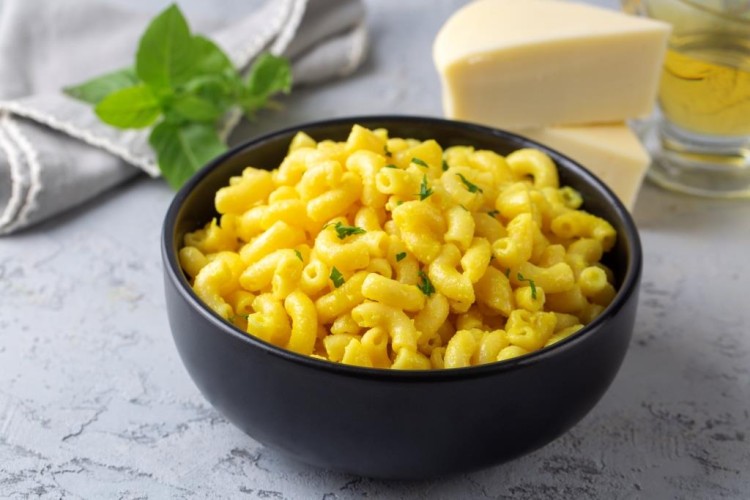 مكرونة بالجبن والثوم