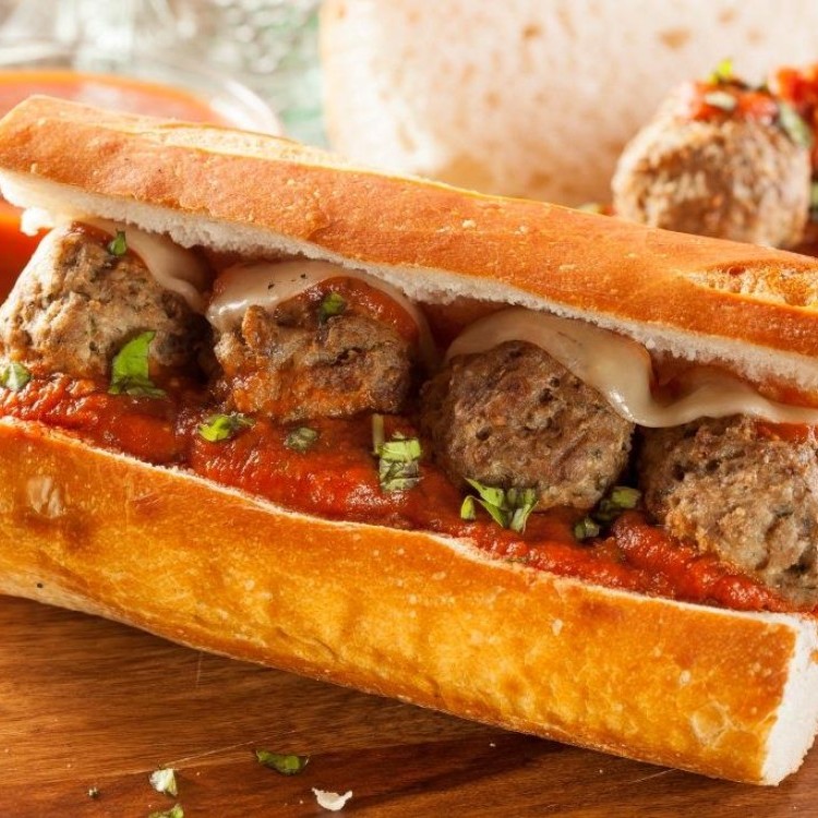 ساندويش كفتة بالجبنة